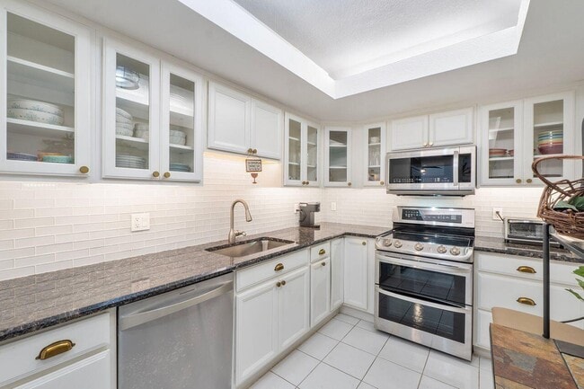 Building Photo - 2851 S Ocean Blvd Unit 3a Rental