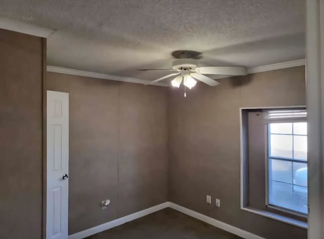 Photo - 410 Brown St