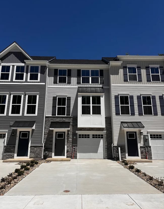 Photo - 1815 Bergerac Ct