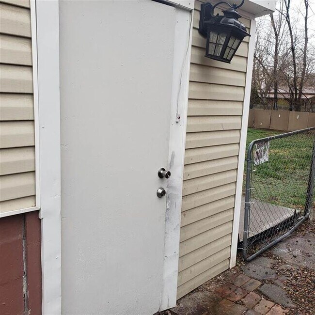 Photo - 685 Randolph Ave Unit Apt B