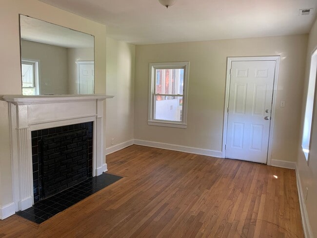 Photo - Cozy Two Bedroom Bungalow!