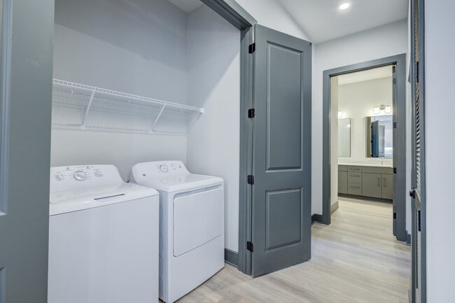 Full Size Washer and Dryer