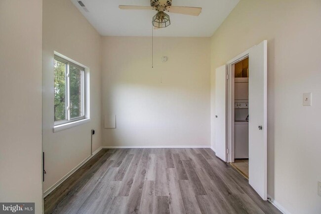Photo - 18730 Walkers Choice Rd Unit 2