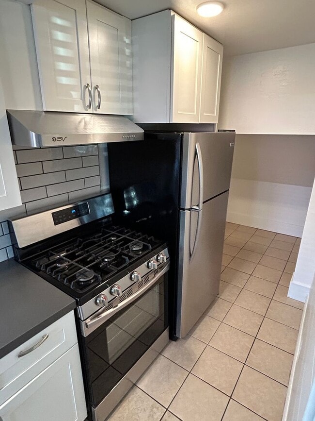 Photo - 195 Sylvan Ave Unit 2