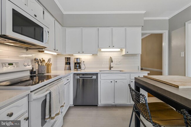 Photo - 6806 Melrose Dr