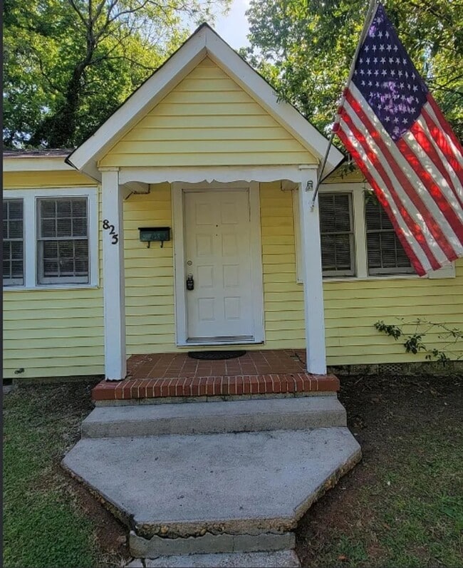 Building Photo - Charming 3BR/2BA Home in Anniston – Spacious Living & Prime Location