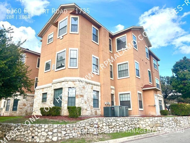 AVAILABLE NOW! 2 Bedroom / 3 Bath Condo Ne... - AVAILABLE NOW! 2 Bedroom / 3 Bath Condo Ne...