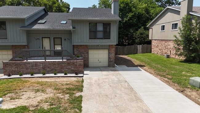 Building Photo - 3321 Dovershire Dr Rental