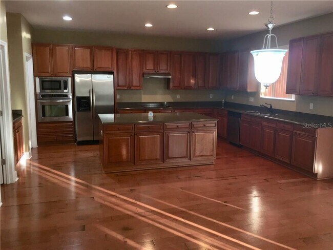 Photo - 739 Cascading Creek Ln