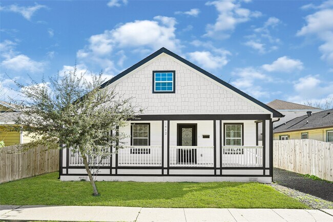 Photo - 1412 Northwood St
