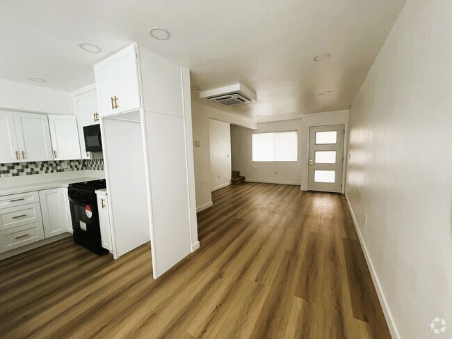 Building Photo - 13811 La Pat Pl Rental