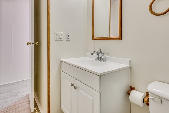 Photo - 3905 Byrd Rd