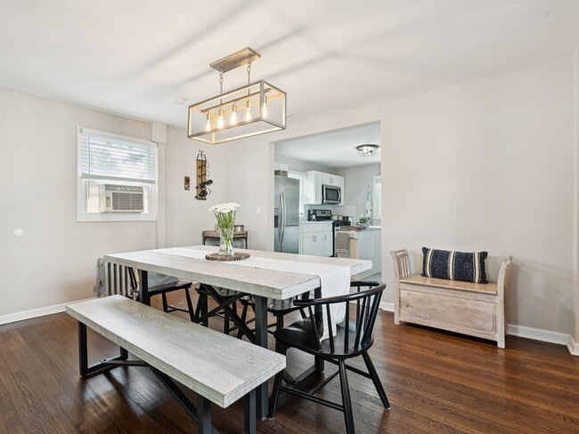 Photo - 718 Walnut St.