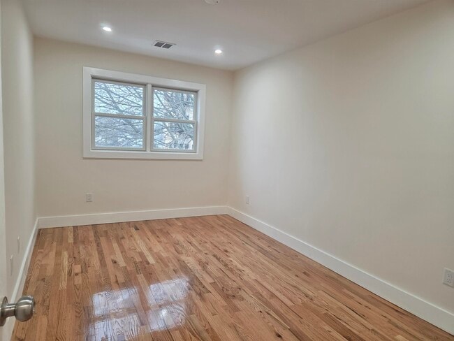 Photo - 120 W 44th St Unit 2