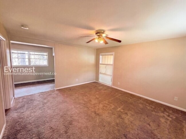 Photo - 208 Von Dale Dr