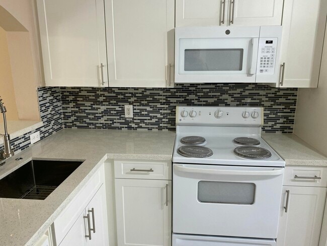 Photo - 3481 Briar Bay Blvd Unit 103