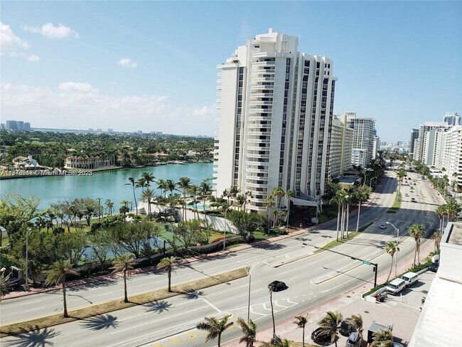 Photo - 5401 Collins Ave Unit 919