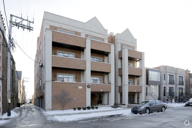 Primary Photo - 2417 W. Erie