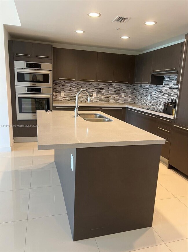 Photo - 7825 NW 107th Ave Unit 713