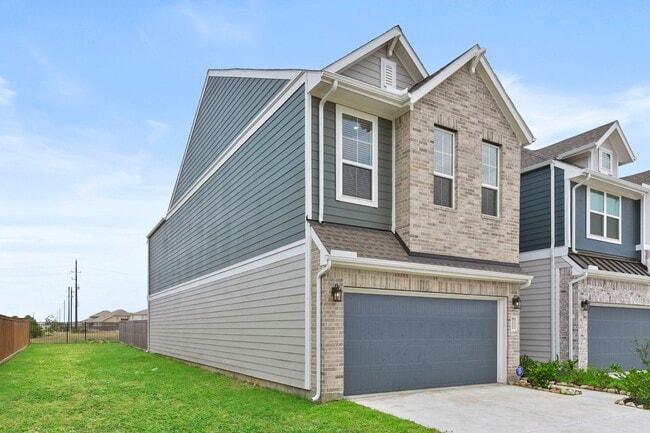 21118 Garden Palm Dr