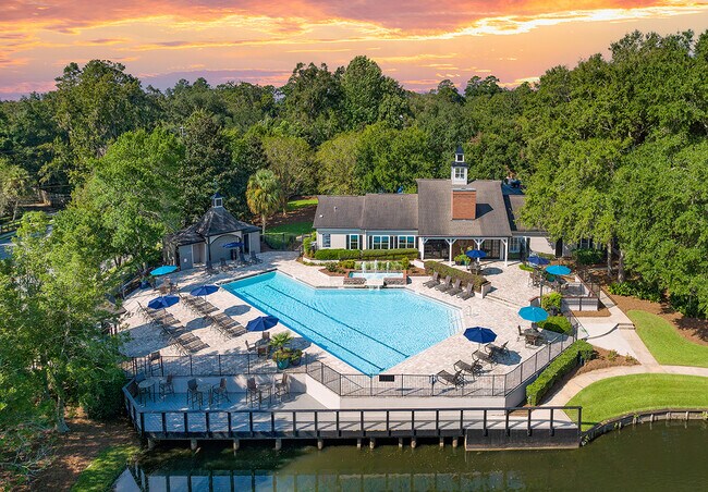 Photo - MAA Oak Grove Apartments