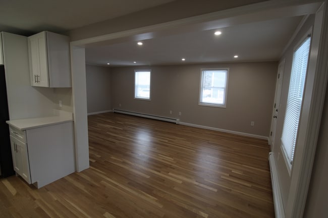 Photo - 63 Newton St Unit 3