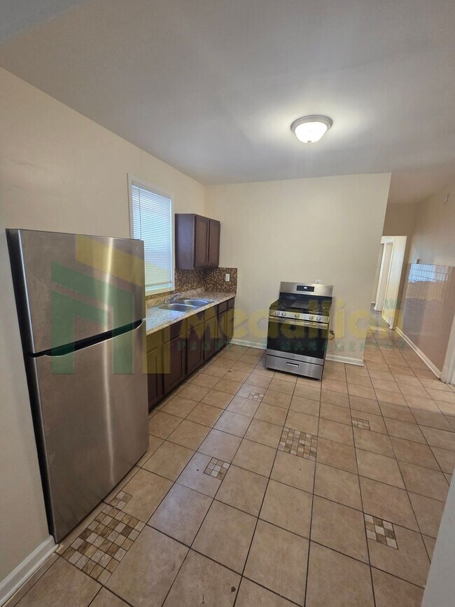 Photo - Spacious 3-Bedroom Home with Modern Update...
