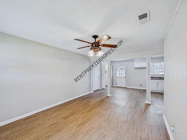 Photo - 6921 Knollwood Rd