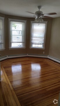 Building Photo - 110 Bernon St Unit 3 Rental