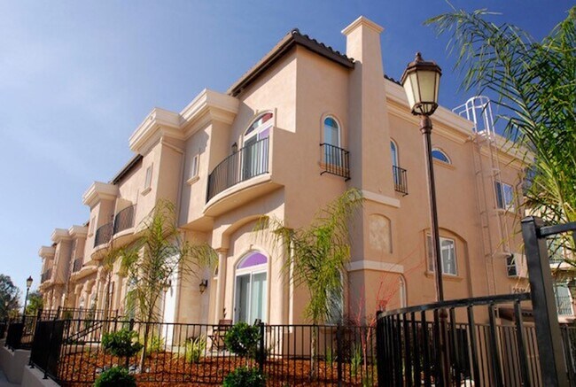 Rocklin Sunset Townhomes