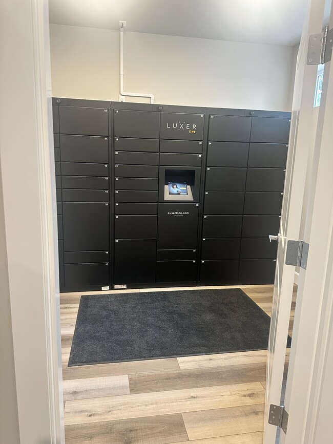 Package Room - Tahoma Terrace II