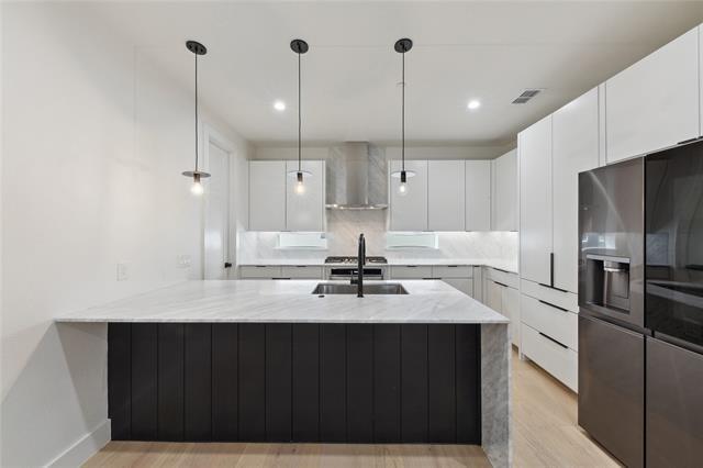 Photo - 1147 N Madison Ave
