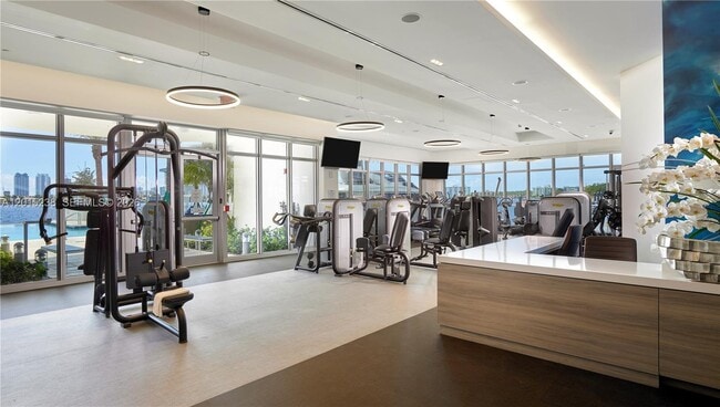 Photo - 17301 Biscayne Blvd Unit 203