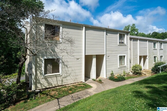Building Photo - 501 Running Brook Rd Unit 501