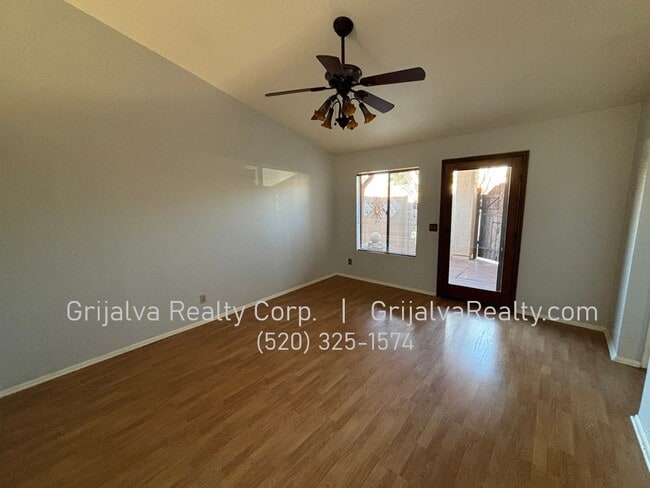 Photo - Beautiful 3 bedroom, 2 Bath Home in Reddin...