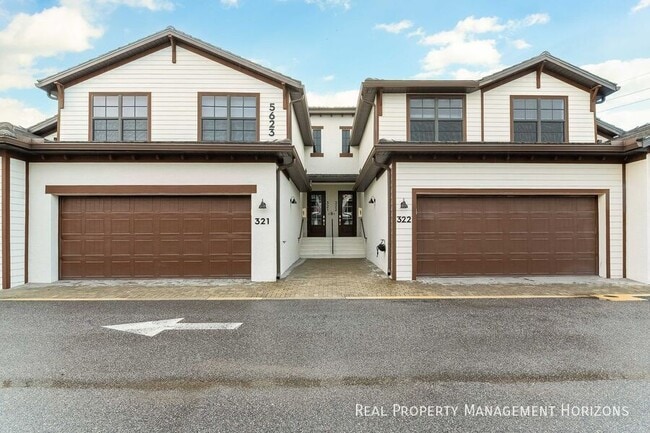 Building Photo - 5623 N Honore Ave