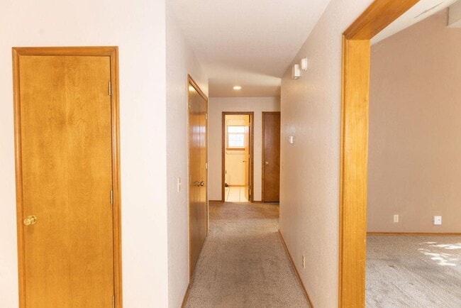 Photo - 309 Hood Ct