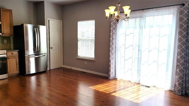 Photo - 2020 Meadow Peak Rd
