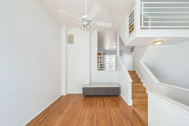 Photo - 1621 W 35th St Townhome