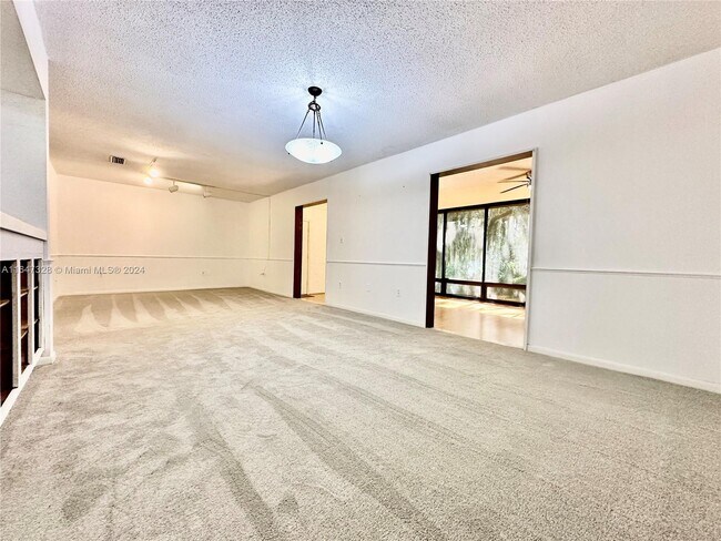 Photo - 2816 SW 14th Dr Unit 2816
