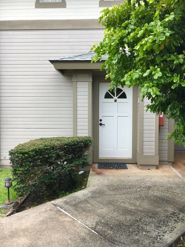 Photo - BEAUTIFUL NEIGHBORHOOD! COMFORTABLE TWO LE...