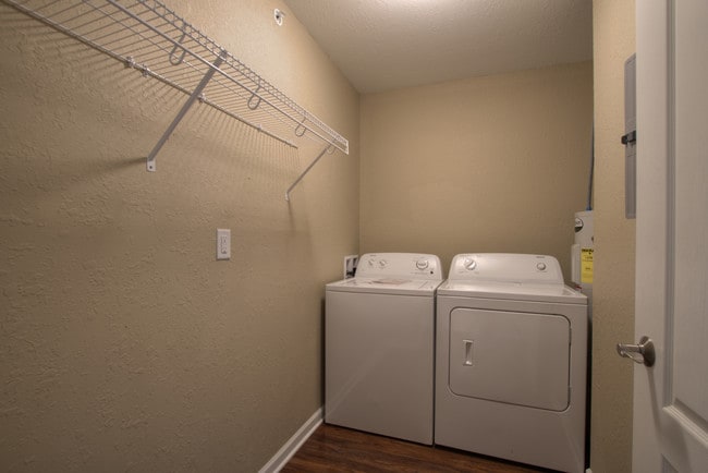 Photo - Southwind Prairie Apartments