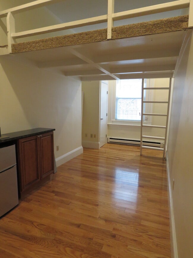 Building Photo - 507 Beacon St Unit 06 Rental