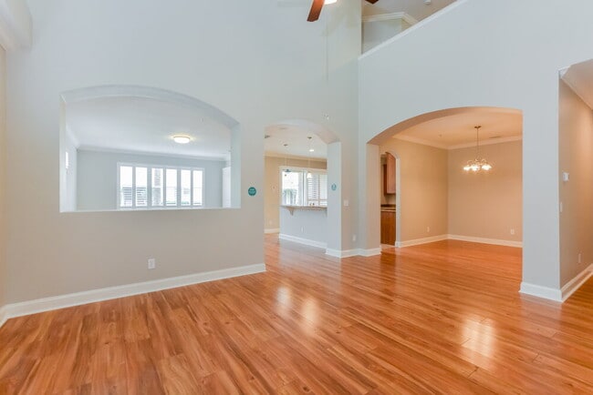 Photo - 1936 Durrand Ave