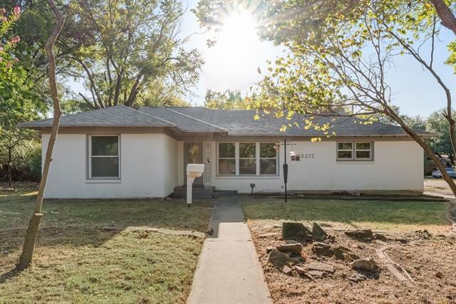 Photo - 2217 Glenwood Ln