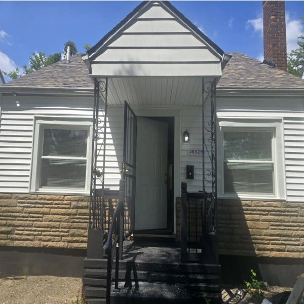 Building Photo - 20529 Westphalia St