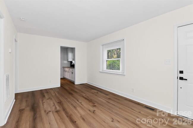 Photo - 1444 Anderson St