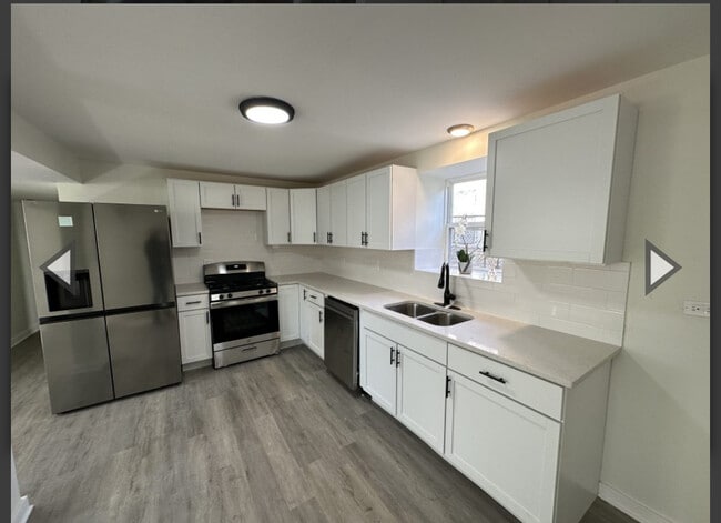 Photo - 219 N Waller Ave Unidad B-G