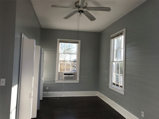 Photo - 2127 Avenue K Ave