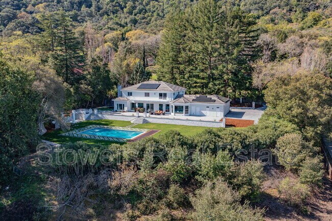 Photo - 345 Montair Dr